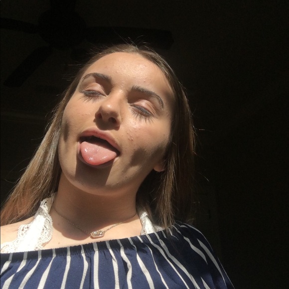 Meet your Posher, Haley - Picture 5 of 5